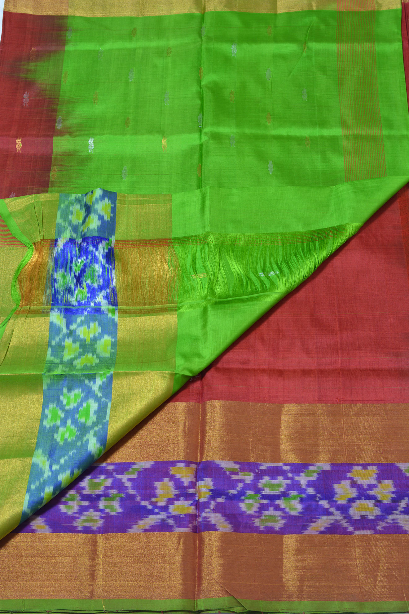 Top 125+ pochampally border silk sarees best - vietkidsiq.edu.vn