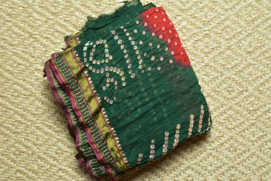 Picture of Red and Dark Green Tie and Dye Bandhani Cotton Saree