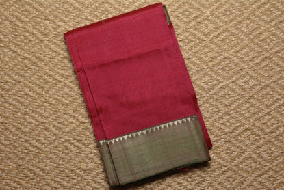 Picture of Pink and Green Mangalagiri Silk Saree