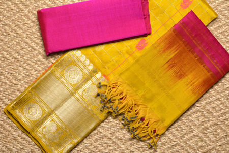 Picture for category Mangalagiri Dress Materials