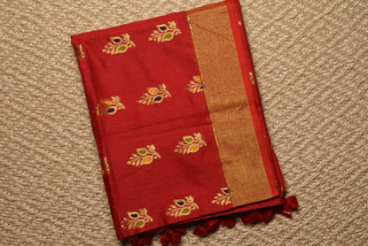 Picture of Red and Gold Handloom Silk Saree