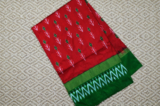 Picture of Red and Green Pochampally Single Ikkat  Silk Saree