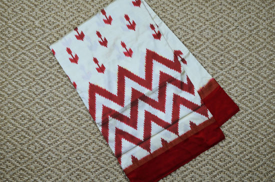 Picture of Ivory White and Red Pochampally Single Ikkat  Silk Saree