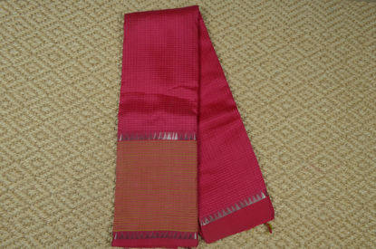 Picture of Pink and Parrot Green Missing Checks Mangalagiri Silk Saree