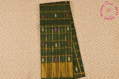 Picture of Dark Green Big Zari Checks Mangalagiri Handloom Cotton Saree With Butta and Zari Border