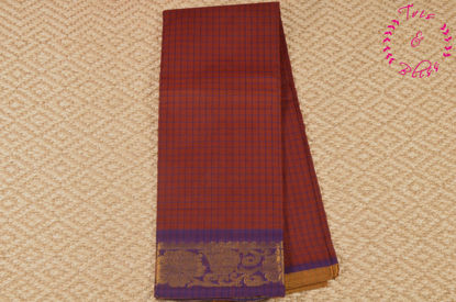 Picture of Maroon and Purple Checks Mangalagiri Handloom Cotton Saree With Zari Border